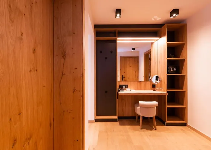 Guest house Muntanella 4*